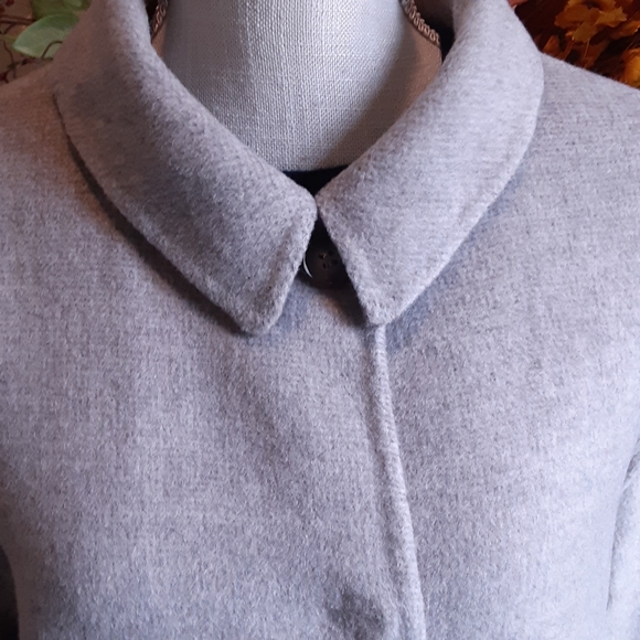 Carrie's Note, Hand Made, CASHMERE Blended, Hidden Button, Slit Pockets, Size M - Picture 5 of 8